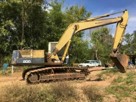 KOMATSU PC200-5 KOMATSU PC200-5