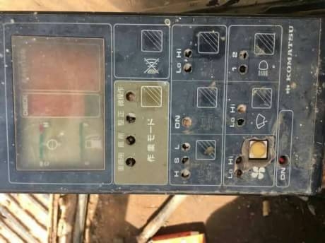 KOMATSU PC200-5 KOMATSU PC200-5