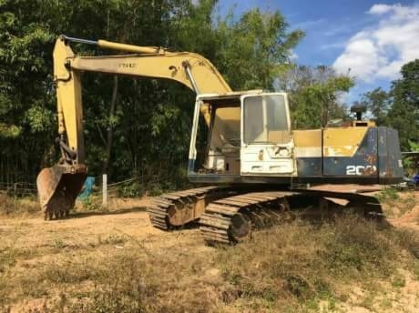KOMATSU PC200-5 KOMATSU PC200-5