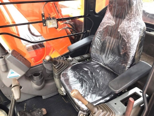 ขายรถแบคโฮ HITACHI ZX120 พร้อมหัวคีบไม้ คอนโทรลสั้น รถนอกนำเข้าจากญี่ปุ่น สภาพสวยพร้อมใช้ ขายรถแบคโฮ HITACHI ZX120 พร้อมหัวคีบไม้ คอนโทรลสั้น รถนอกนำเข้าจากญี่ปุ่น สภาพสวยพร้อมใช้