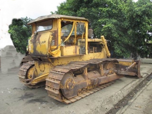 แทรคเตอร์ Caterpillar รุ่น D6C
