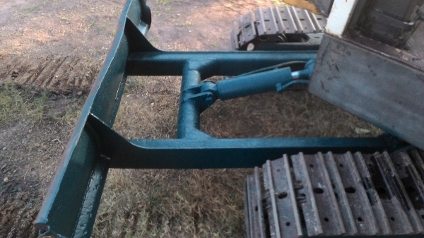 พร้อมขายครับ ลดราคาให้พร้อมส่ง 260000 บาทถ้วน สวยใหม่ แบคโฮ B32 YANMAR เก่านอก ปั้มนิ้ว สเปคเท่า 35 รบบเร็วแรงนิ่ม  มีตู้กัมลังติดแอร์ เช็คให้ใหม่ รอเลอร์ใหม่เทรกหนา โซ่แน่บูดดี