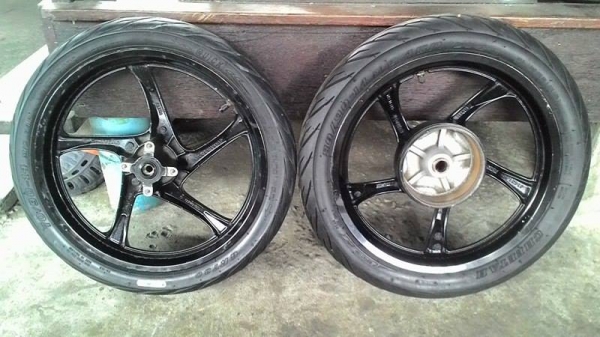 ล้อแม็กแท้ติดรถ เวฟ 110i กับ มีโอ้ ฟรีโน้115 พร้อมยางสวยๆ