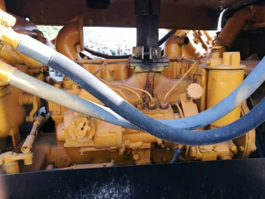 ขายรถ แทรคเตอร์ CAT D4ฝาบางตีนไก่ ช่วงล่างดี เครื่องเดิม สภาพพร้อมใช้งาน เช็คแล้ว