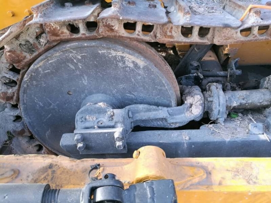 ขายรถ แทรคเตอร์ CAT D4ฝาบางตีนไก่ ช่วงล่างดี เครื่องเดิม สภาพพร้อมใช้งาน เช็คแล้ว