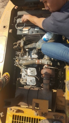 ขายรถขุดแบ็คโค PC120-6ไฟฟ้าเต็มเล่มทะเบียน พร้อมรถลากเทรลเลอร์หัวยาว165 1เพลา พร้อมมือขุดตอไม้