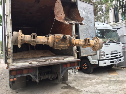 ขายเฟืองท้ายรถ jcb