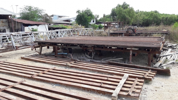 ขายด่วน รางทำเสาปูนหกเหลี่ยม มีหลายไซค์ คับผม