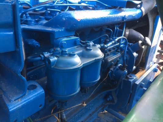 ขายรถ คีบ  ตามภาพ  พร้อมทะเบียน  รถพร้อมใช้งาน ราคา  500,000 บาท