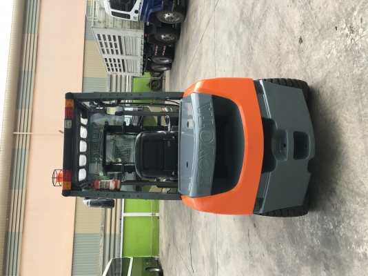 ขายรถฟอร์คลิฟท์โตโยต้าขนาด 3 ตัน