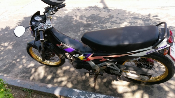 ขาย HONDA nova das 6 เกียร์ทะเบียนเต็มพร้อมชุดโอน