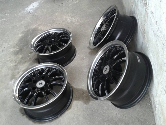 ขอบ15นิ้ว5รู114 ชุดนี้ ราคา 5900 บาท