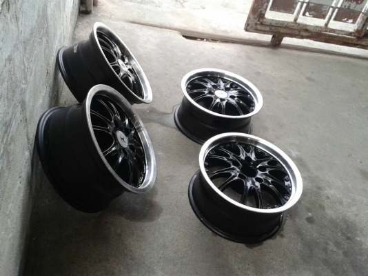 ขอบ15นิ้ว5รู114 ชุดนี้ ราคา 5900 บาท