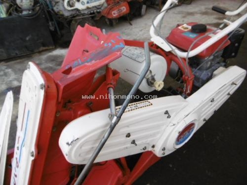 ขาย รถเกี่ยวข้าวเดินตาม YANMAR รุ่น : YB102 รหัสสินค้า : 80803408 www.nihonmono.com