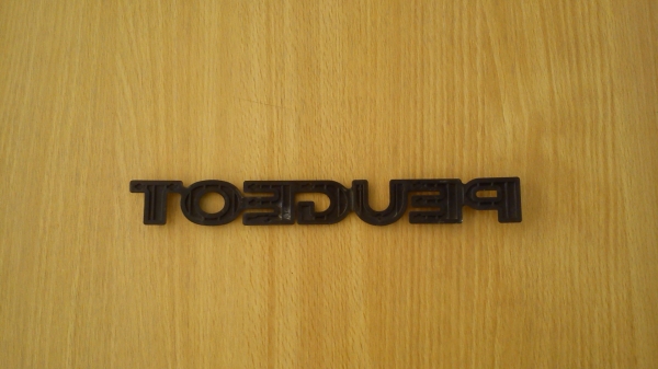 เพลทโลโก้ PEUGEOTแท้ ติดท้ายรถ