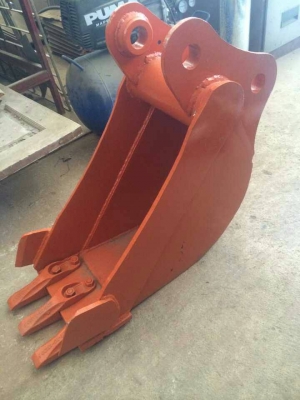 รับสั่งทำบุ้งกี้ วางท่อประปา ขนาดความต้องการ รถแมคโค เล็ก คูโบต้า ยันม่าร์ โคมัสสุ   ขนาด 20-25-30 ซม. รับประกันความแข็งแรงครับ