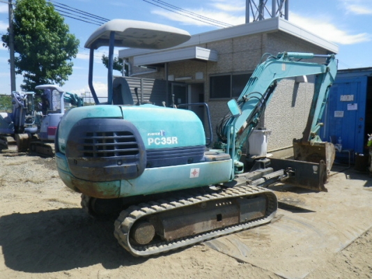 Komatsu PC35R-8 เก่าญี่ปุ่น นำเข้าเองจากญี่ปุ่นโดยตรง