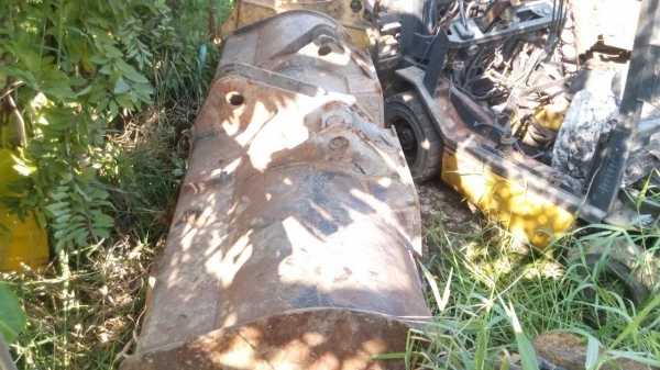 ขายบุ้งกี้รถตักล้อยาง CAT-950-F สภาพสวยทรงเดิม ไม่ผุปาก ไม่ต้องเปลี่ยน   สนใจรีบนะครับเหลือใบเดียว ขายไม่แพงครับ