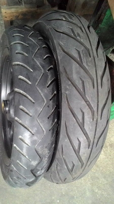 ล้อแม็กแท้ ติดรถ ZOOMER X พร้อมยาง สวยๆครับ