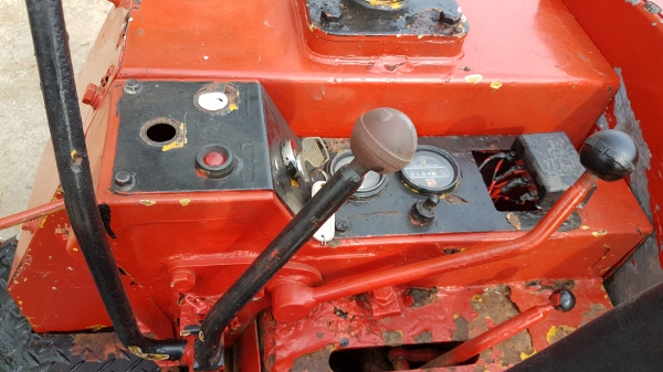 ขายด่วนรถแบคโฮKOMATSUโคมัสซูPC15-3เครื่องโคมัสซู3D75เครื่องดีปั่มแรงรถนอกเพิ่งนำเข้ามาใหม่ยังไม่เคยใช้งานในเมืองไทยเลย