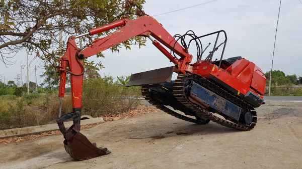 ขายด่วนรถแบคโฮKOMATSUโคมัสซูPC15-3เครื่องโคมัสซู3D75เครื่องดีปั่มแรงรถนอกเพิ่งนำเข้ามาใหม่ยังไม่เคยใช้งานในเมืองไทยเลย