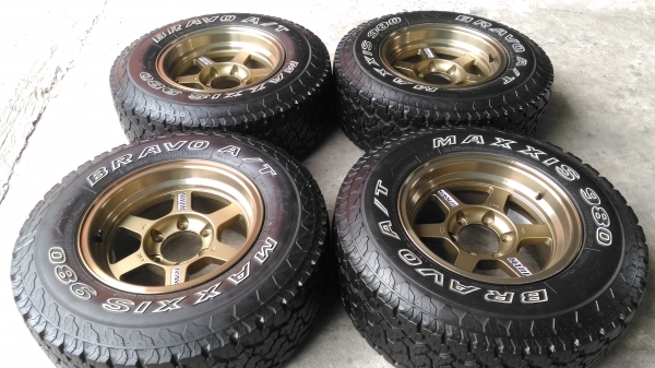 ขายล้อใหม่ te37 พร้อมยาง 265/70/16 สวยๆครับ