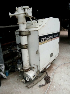 ขายถังอุ้มข้าว คูโบต้า DC 68 gครบชุดครับ   พร้อมใช้สภาพดีสวยใหม่  เพิ่งใช้ได้ปีเดียวเปลี่ยนออก