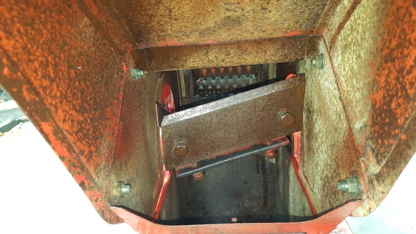 ตัวเปล่าเครื่องย่อยกิ่งไม้ สอบถามต่อรองได้ขายได้ขาย รหัสสินค้า C2 - 24 ราคา 13800 บาท ตัวเปล่าเครื่องย่อยกิ่งไม้ สอบถามต่อรองได้ขายได้ขาย รหัสสินค้า C2 - 24 ราคา 13800 บาท