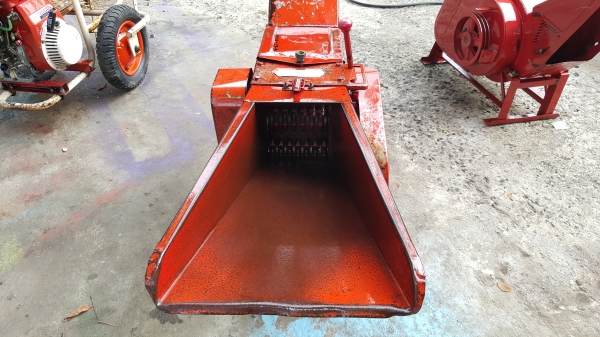 ตัวเปล่าเครื่องย่อยกิ่งไม้ สอบถามต่อรองได้ขายได้ขาย รหัสสินค้า C2 - 24 ราคา 13800 บาท ตัวเปล่าเครื่องย่อยกิ่งไม้ สอบถามต่อรองได้ขายได้ขาย รหัสสินค้า C2 - 24 ราคา 13800 บาท