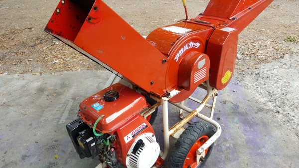 เครื่องย่อยกิ่งไม้พร้อมใช้งาน ต่อรองได้ขายได้ขาย รหัสสินค้า C2 - 25