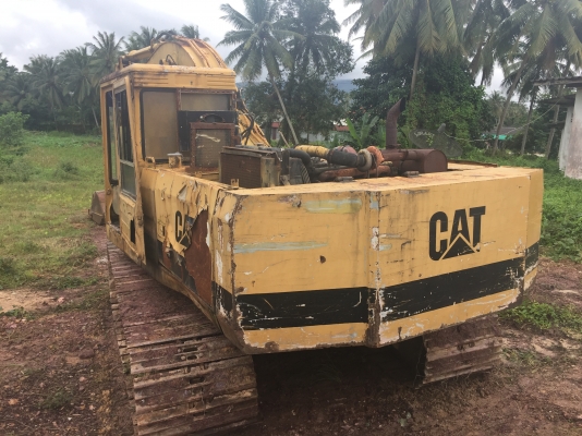 รถขุด CAT E200B รถจอดไว้ ไม่ได้ใช้ มีเอกสาร