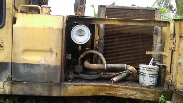 รถขุด CAT E200B รถจอดไว้ ไม่ได้ใช้ มีเอกสาร