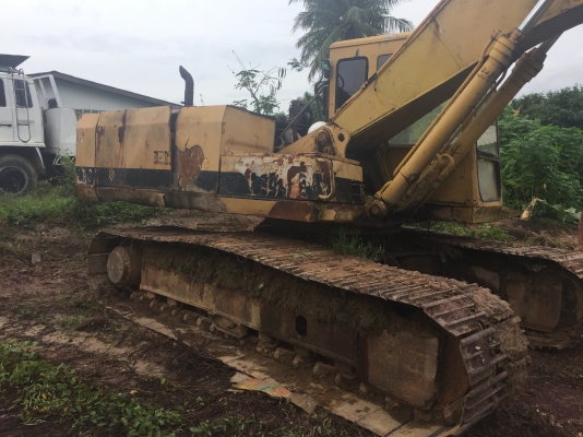 รถขุด CAT E200B รถจอดไว้ ไม่ได้ใช้ มีเอกสาร