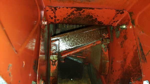 เครื่องย่อยกิ่งไม้ตัวเปล่า สอบถามได้ต่อรองได้ ขายได้ขาย รหัสสินค้า C2 - 23 ราคา 13800 บาท