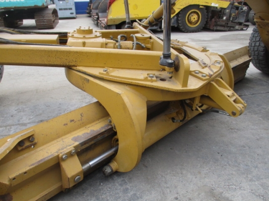 ขายรถเกรด CATERPILLAR 140M นำเข้าจาก USA สนใจติดต่อ อำพล 090-9694506, 080-3031241