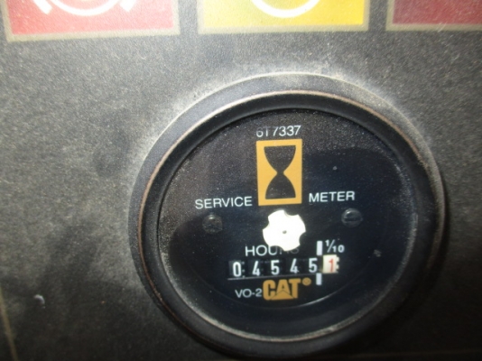 ขายรถตัก CATERPILLAR 910F สภาพสวยพร้อมใช้งานนำเข้าจากญี่ปุ่น ติดต่อ อำพล 090-9694506/ 080-3031241 ขายรถตัก CATERPILLAR 910F สภาพสวยพร้อมใช้งานนำเข้าจากญี่ปุ่น ติดต่อ อำพล 090-9694506/ 080-3031241