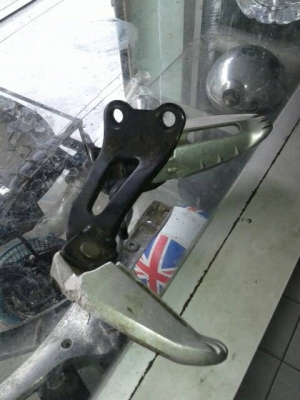 ที่พักเท้า finoมือสองติดรถ