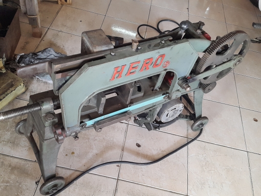 สว่านแท่น hero 14 นิ้ว พร้อมใช้งาน สภาพสวยๆ ด่วนๆๆ ติดต่อ อ้อม 8,500