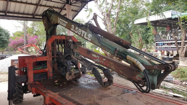 ขาย รถคีบเอนกประสงค์ 6 ล้อ 3 เพลา สโลว์กลาง มีวินส์ด้านหน้า เครื่อง ISUZU 3 สูบ เอกสารใบอินวอยซ์