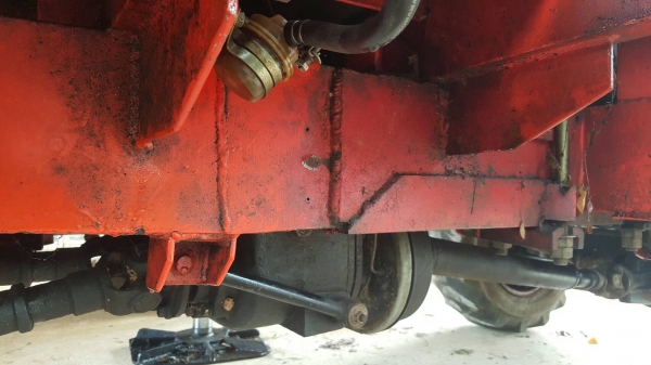 ขาย รถคีบเอนกประสงค์ 6 ล้อ 3 เพลา สโลว์กลาง มีวินส์ด้านหน้า เครื่อง ISUZU 3 สูบ เอกสารใบอินวอยซ์