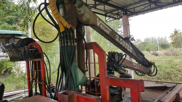 ขาย รถคีบเอนกประสงค์ 6 ล้อ 3 เพลา สโลว์กลาง มีวินส์ด้านหน้า เครื่อง ISUZU 3 สูบ เอกสารใบอินวอยซ์