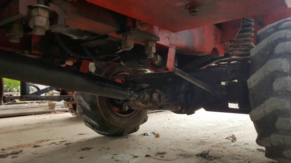 ขาย รถคีบเอนกประสงค์ 6 ล้อ 3 เพลา สโลว์กลาง มีวินส์ด้านหน้า เครื่อง ISUZU 3 สูบ เอกสารใบอินวอยซ์