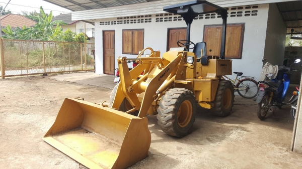ขาย รถตัก KOMATSU WA30-2 สภาพพร้อมใช้งาน ราคาต่อรองได้ครับ