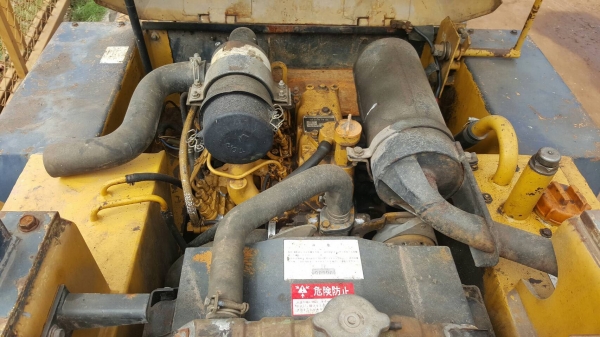 ขาย รถตักขนาดเล็ก KOMATSU SK05 เครื่องดี ปั้มดี ใช้งานได้ แต่ต้องเช็คระบบเลี้ยวซ้ายขวา ราคาต่อรองได้