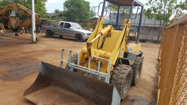 ขาย รถตักขนาดเล็ก KOMATSU SK05 เครื่องดี ปั้มดี ใช้งานได้ แต่ต้องเช็คระบบเลี้ยวซ้ายขวา ราคาต่อรองได้