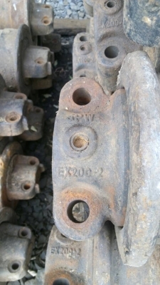 ขายลอนเลอร์ ล้อนำ รถแมคโค รุ่น 200 มี ของ ฮิตาชิ แคท โคมัสสุ  โกเบโก้ ขายถูกตามสภาพ  มีจำนวนจำกัดหมดแล้วหมดเลยครับ