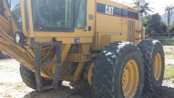 Catterpilla 160H รถปี96. ใช้งาน 20000 ชั่วโมง Catterpilla 160H รถปี96. ใช้งาน 20000 ชั่วโมง