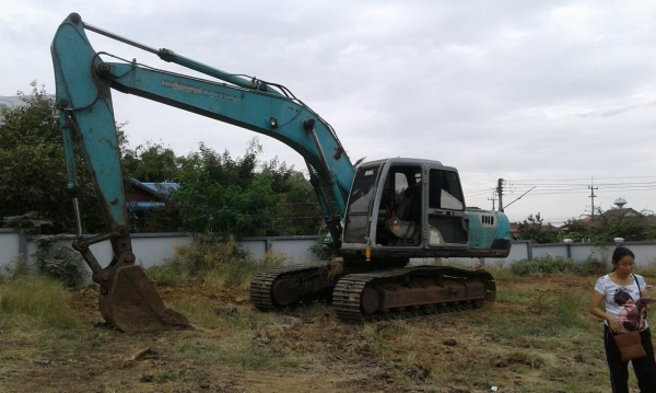 KOBELKO SK200 MAKR    5 SUPER มาร์ค 5 ชุปเปอร์สภาพดี ระบบไฟฟ้าใช้ได้ขาดมอเตอร์คันเร่ง 760,000บ.รถอยู่ลพบุรี สนใจ 0835601591 หรือ 0903494058