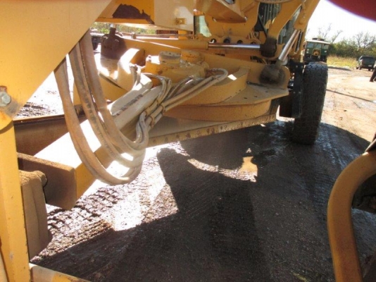 รถเกรดCAT 140H #2ZK06716 ปี2001ถึงไทยเร็วๆนี้ครับ