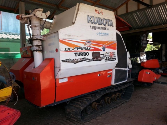 ขายรถเกี่ยวข้าว DC95พลัส ปี56 เอกสารเล่มทะเบียนพร้อมโอน ราคา580,000 สนใจโทร 090-8588220คุณนะ 093-3258446คุณบิว หรือเข้าดูสินค้าอื่นๆได้ที่ www.narong2truck.com หรือ www.truck.in.th/498 หรือเพจFacebook ณรงค์ ซื้อขายรถมือสอง (เว็บไซต์ส่วนตัว) หรือFacebook ค